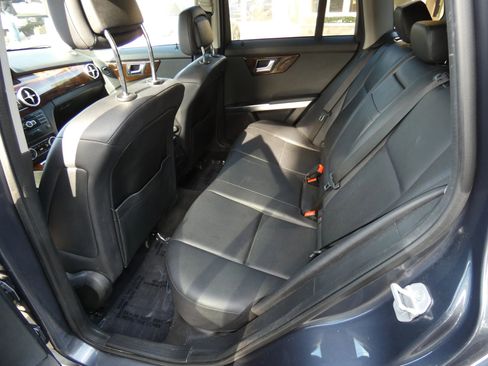 Used 2015 Mercedes-Benz GLK 350 2WD image 46