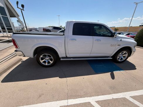 Used 2017 RAM 1500 Laramie w/ Convenience Group AWD/4WD image 7