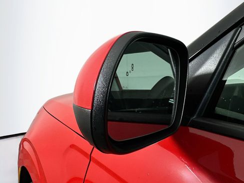 Used 2025 Kia Soul LX w/ LX Technology Package FWD image 16