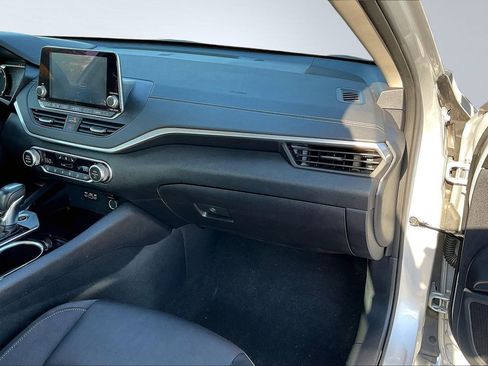 Used 2020 Nissan Altima 2.5 SV image 23