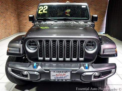 Used 2022 Jeep Wrangler Unlimited Sahara w/ Cold Weather Group AWD/4WD image 6