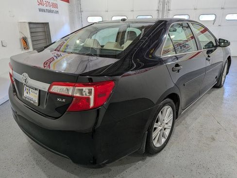 Used 2012 Toyota Camry XLE image 7