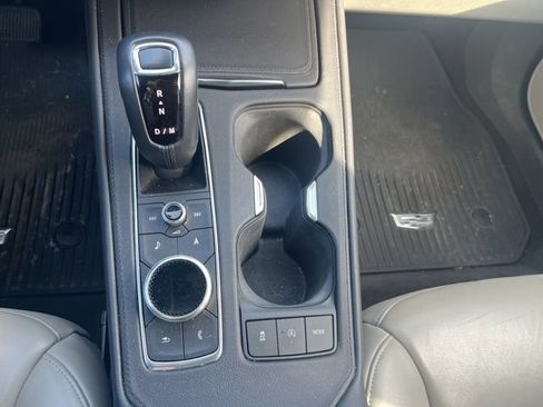 Used 2019 Cadillac XT4 Premium Luxury w/ Technology Package image 16