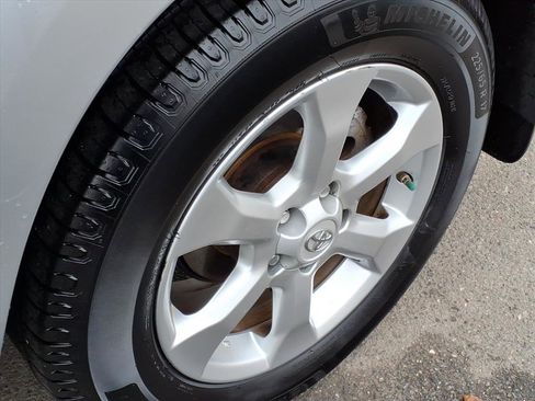 Used 2011 Toyota RAV4 Limited image 12