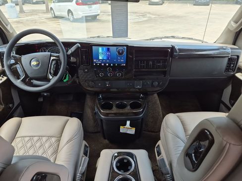 New 2026 Chevrolet Express 2500 Extended w/ Driver Convenience Package RWD image 20