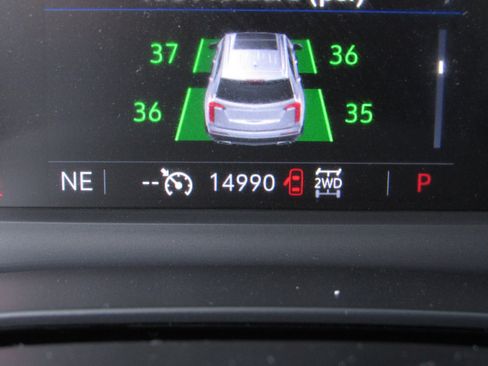 Used 2024 Cadillac XT6 Premium Luxury AWD/4WD image 29
