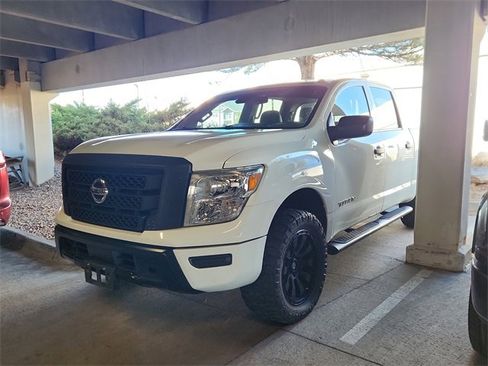 Used 2021 Nissan Titan S w/ S Utility Package image 3