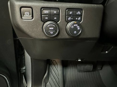 Used 2023 Chevrolet Silverado 1500 LT AWD/4WD image 33