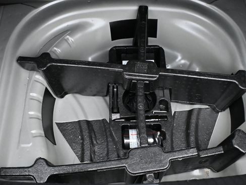 Used 2022 Volkswagen Jetta S image 37