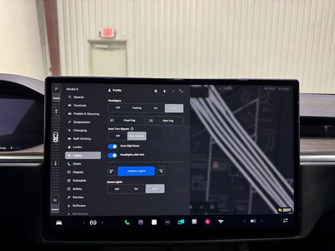 Used 2023 Tesla Model X image 21