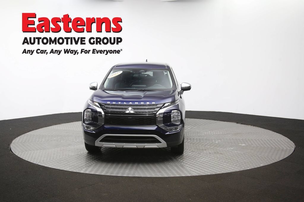 Used 2023 Mitsubishi Outlander SE AWD/4WD image 55