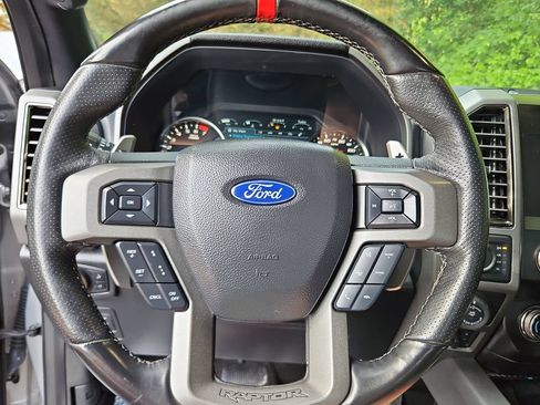 Used 2019 Ford F150 Raptor w/ Equipment Group 802A Luxury AWD/4WD image 10