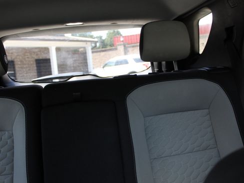 Used 2020 Chevrolet Equinox LT image 14