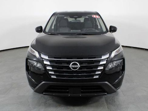 Certified 2024 Nissan Rogue SV image 14