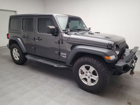 Used 2018 Jeep Wrangler Unlimited Sport S image 11