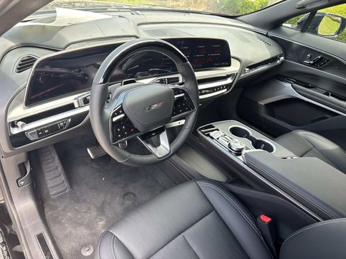 New 2026 Cadillac Lyriq V AWD/4WD image 22