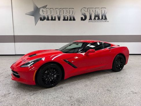 Used 2019 Chevrolet Corvette Stingray Coupe w/ 1LT RWD image 1
