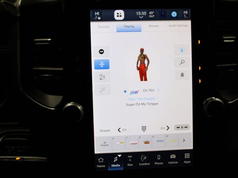 Used 2024 RAM 2500 Laramie w/ Night Edition image 17