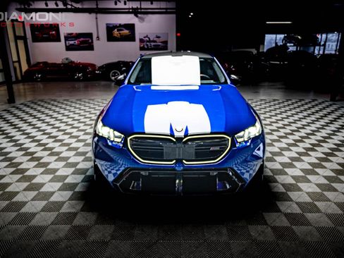 Used 2025 BMW M5 w/ Carbon Package image 58