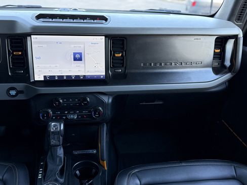 Used 2022 Ford Bronco Badlands image 17