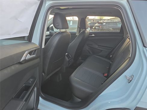 New 2026 Volkswagen Taos SE image 25