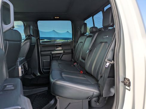 Used 2022 Ford F350 Platinum w/ FX4 Off-Road Package AWD/4WD image 28