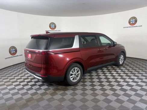 Used 2023 Kia Carnival LX FWD image 14