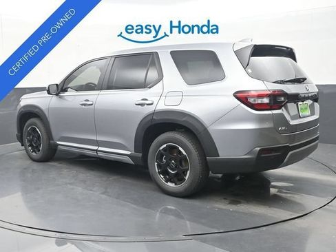 Certified 2025 Honda Pilot EX-L image 5