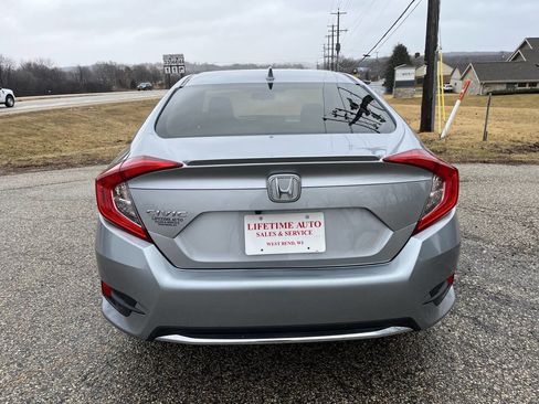 Used 2019 Honda Civic EX image 4