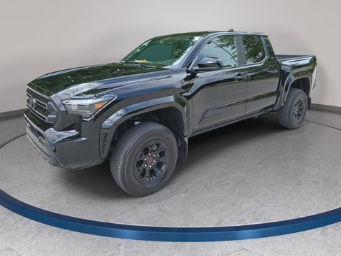 Used 2024 Toyota Tacoma SR5 AWD/4WD image 1