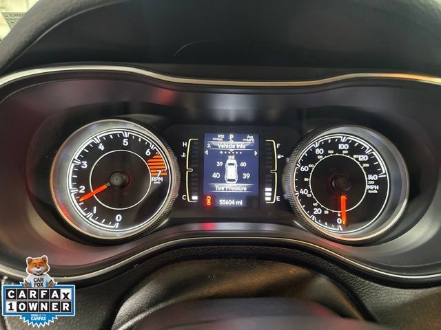 Used 2019 Jeep Cherokee Latitude Plus AWD/4WD image 22