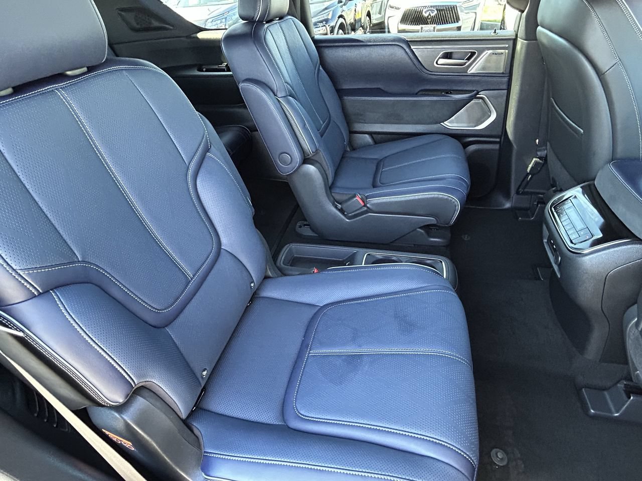New 2027 INFINITI QX80 Sensory w/ Sport Exterior Package AWD/4WD image 13