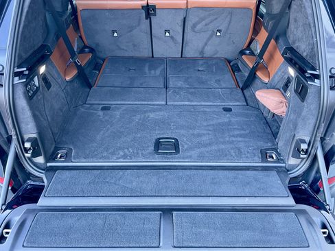 Used 2019 BMW X7 xDrive50i w/ Dynamic Handling Package image 38