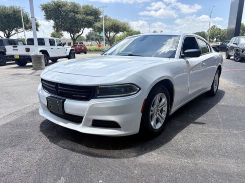 Used 2023 Dodge Charger SXT RWD image 7
