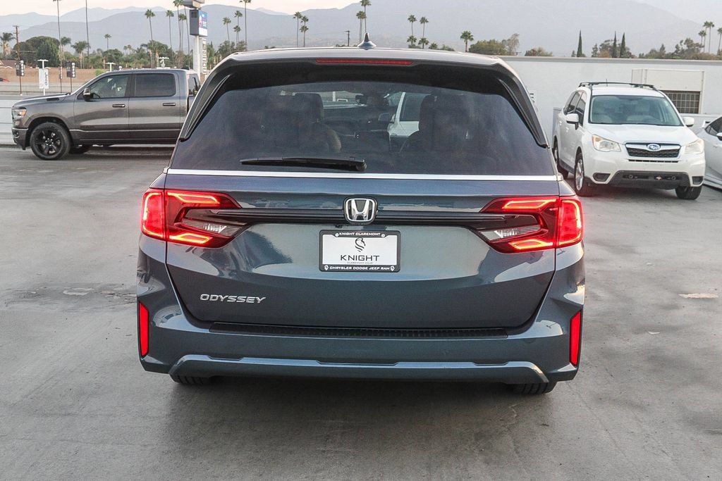 Used 2025 Honda Odyssey EX-L image 8