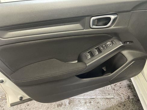 Used 2022 Honda Civic LX image 13