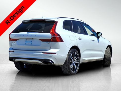 Used 2021 Volvo XC60 T5 R-Design w/ Protection Package Premier AWD/4WD image 4