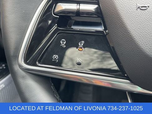 Used 2024 Cadillac Lyriq Sport image 37