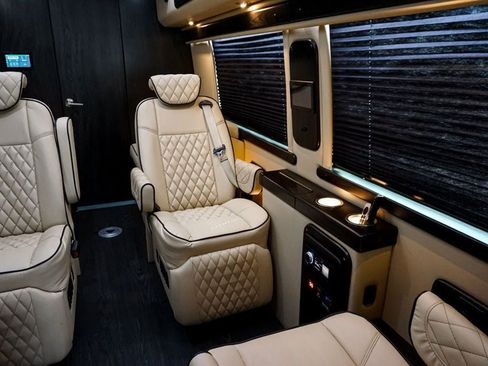 Used 2021 Mercedes-Benz Sprinter 3500 image 33