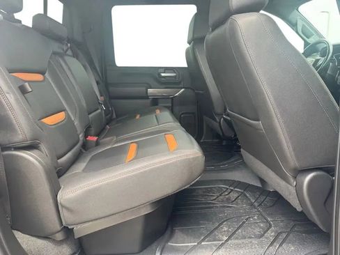 Used 2023 GMC Sierra 2500 AT4 w/ AT4 Premium Plus Package AWD/4WD image 17