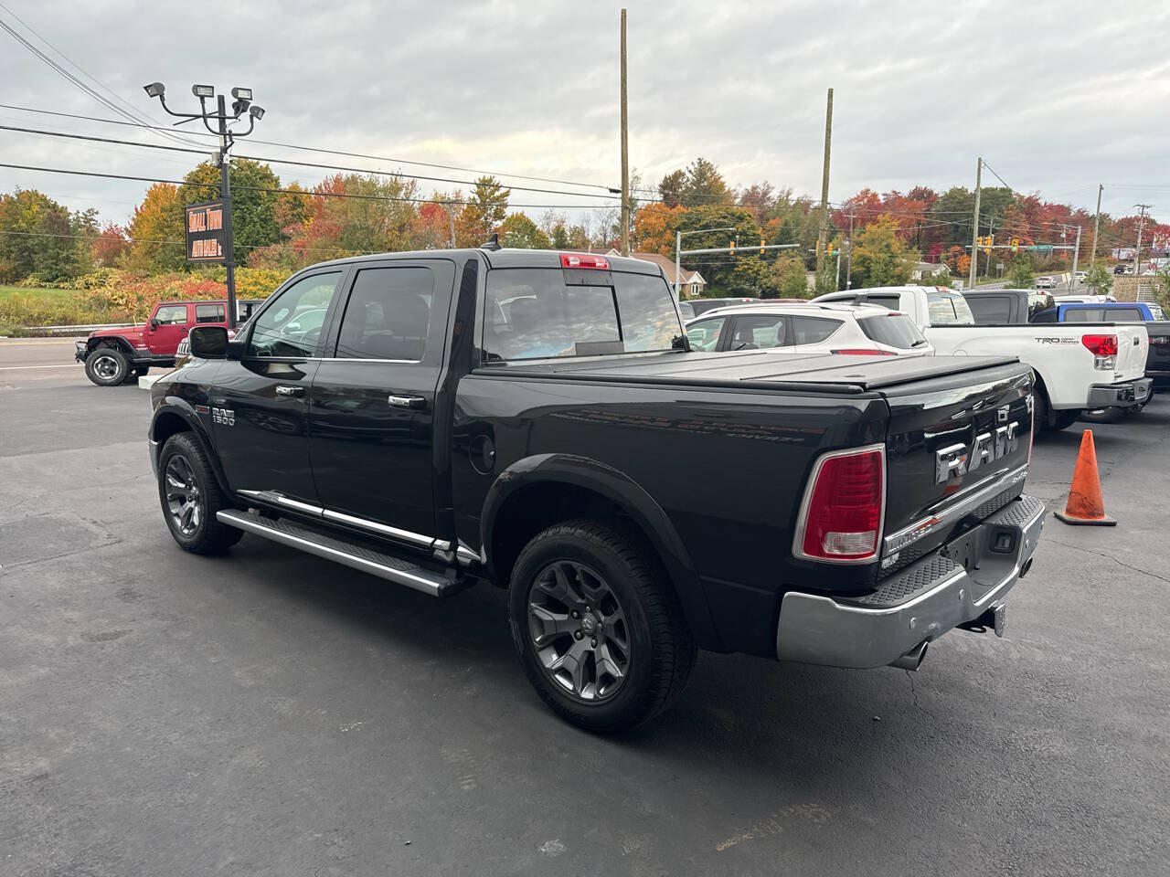 Used 2017 RAM 1500 Limited AWD/4WD image 4