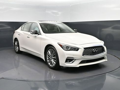 Certified 2023 INFINITI Q50 Luxe w/ Cargo Package image 9