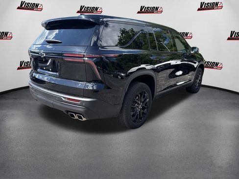 Used 2024 Chevrolet Traverse LS w/ Midnight/Sport Edition AWD/4WD image 5