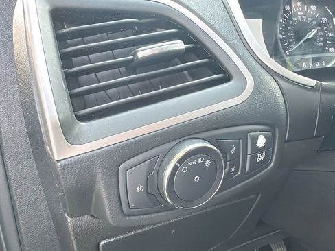 Used 2019 Ford Edge SEL w/ Equipment Group 201A FWD image 31