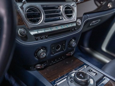 Used 2018 Rolls-Royce Ghost RWD image 14