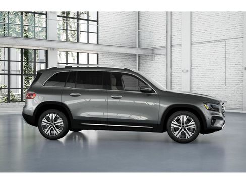 New 2025 Mercedes-Benz GLB 250 4MATIC image 15