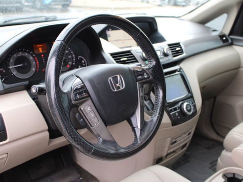 Used 2015 Honda Odyssey Touring image 18