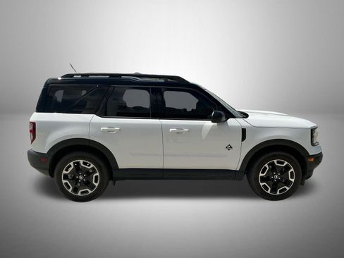 Used 2024 Ford Bronco Sport Outer Banks w/ Tech Package AWD/4WD image 4