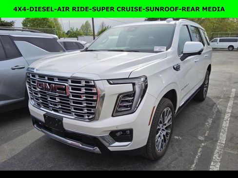 Used 2025 GMC Yukon Denali w/ Denali Reserve Package AWD/4WD image 1
