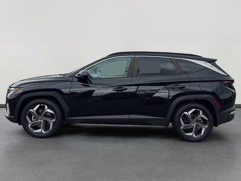 Used 2024 Hyundai Tucson SEL w/ Convenience Package FWD image 2
